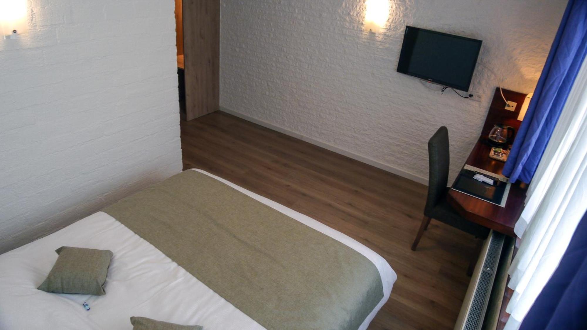 Hotel Дордрехт Экстерьер фото