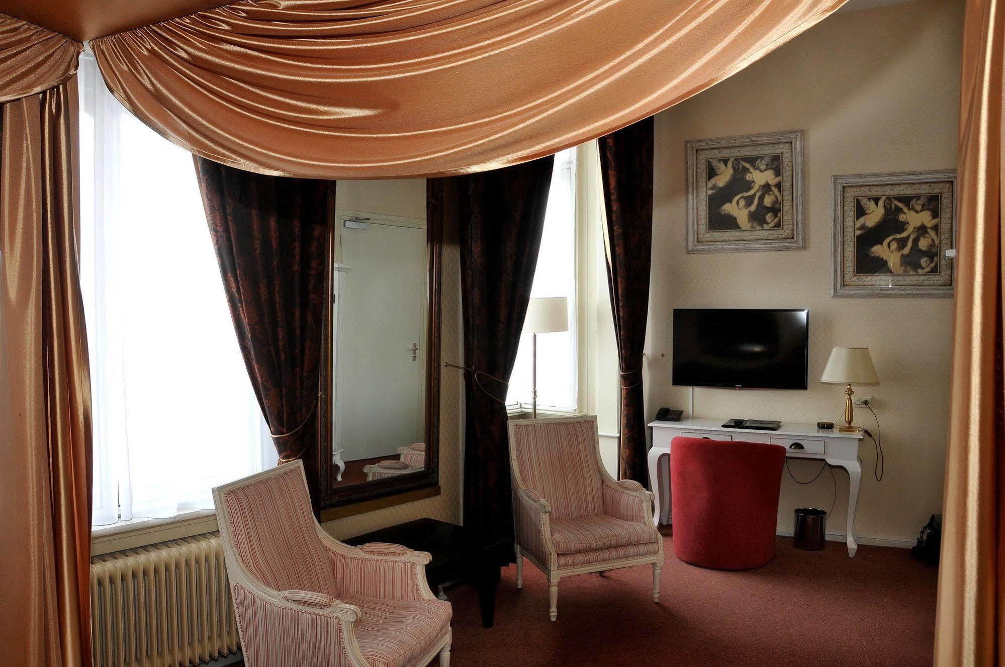 Hotel Дордрехт Экстерьер фото